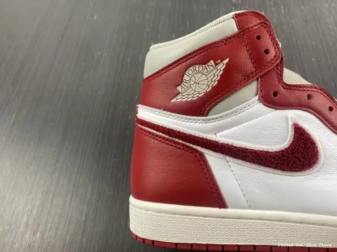 Kick Theory (W) OG High Newstalgia DJ4891-061 Jordan 1 Chenille 0501
